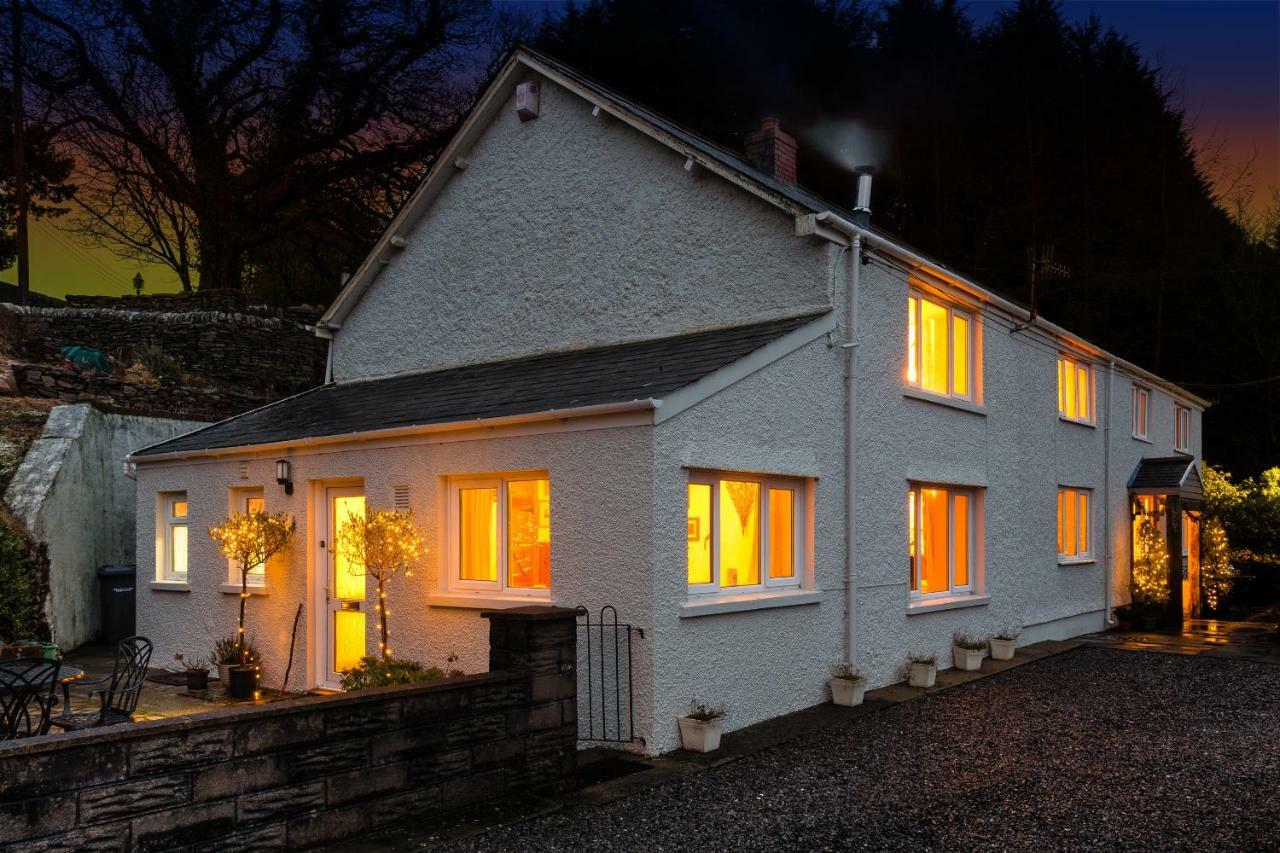 1 Tan Yr Eglwys Barn Cottage Pontardawe Exterior photo